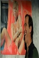 宝宝才两根手指就疼哭了怎么回事